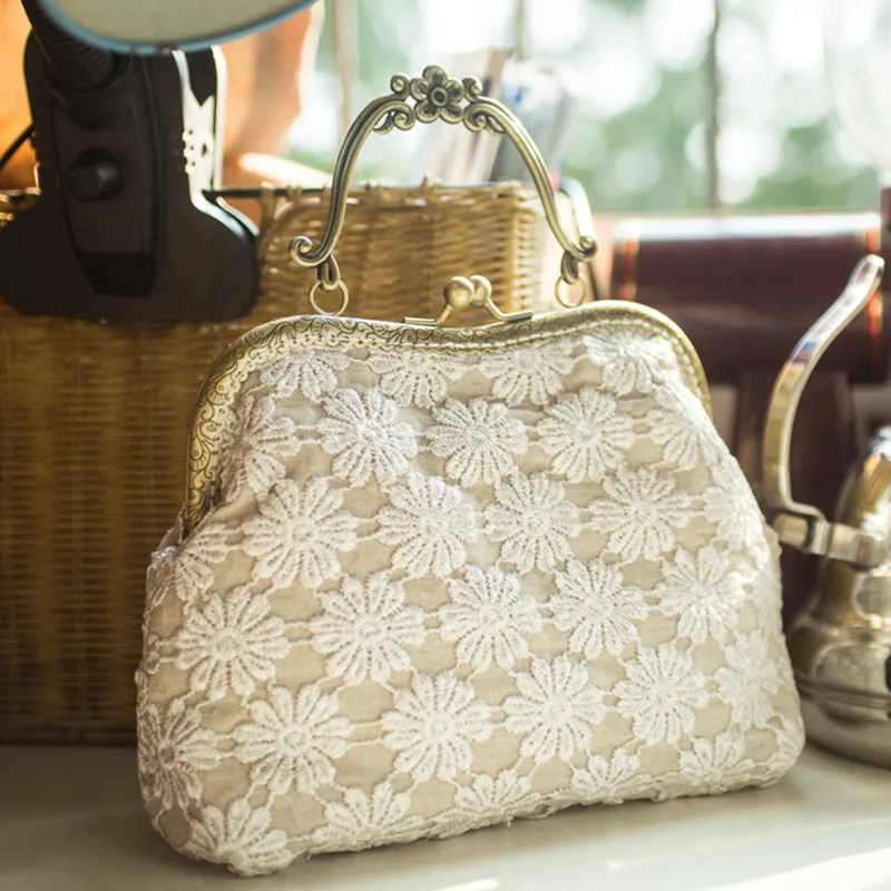 

Retro Ladies Linen Lace Chains Clutch Purses Women's Mini Frame Bride Evening Clutch Small Wallet Messenger Bag