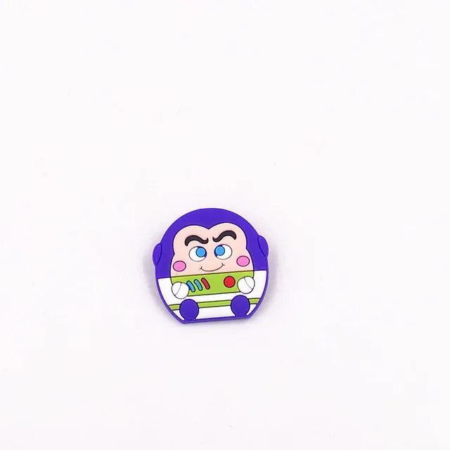 1PCS-Free-Shipping-Duck-Mickey-Minnie-Badges-Pin-Cute-Cartoon-Icon-Badges-Pins-Decoration-Brooch-Backpack.jpg_640x640 (5)