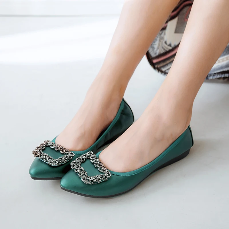 flat stylish shoes
