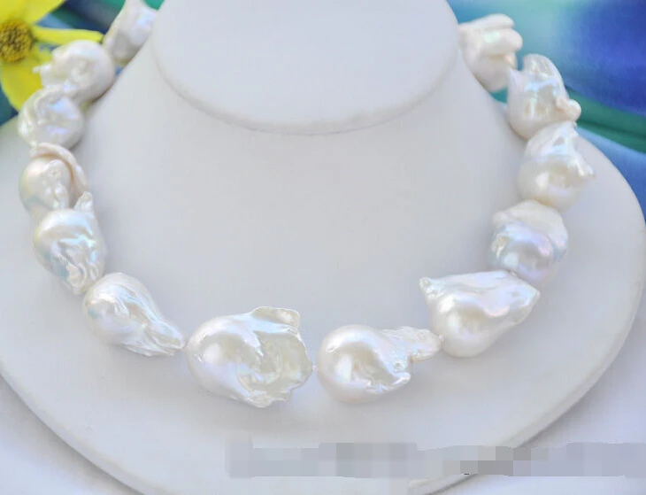 

00057 white baroque KESHI REBORN PEARL NECKLACE