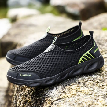 

2019 8 Colors Aqua Shoes for Men Women Breathable Mesh Drainage hole Soft bottom Outdoor Sport Shoes Summer Men Beach Shoes