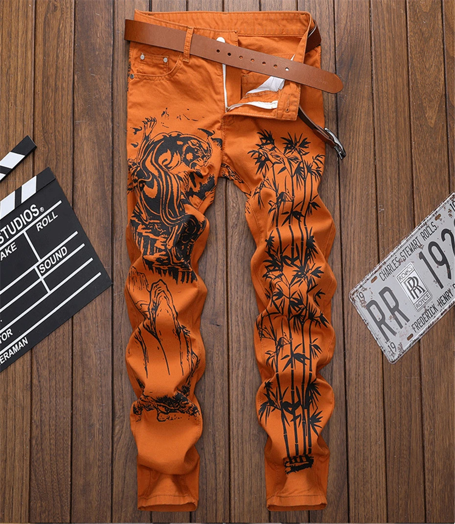 Модные Повседневные джинсы с принтом, мужские облегающие джинсовые штаны, джинсы для бега, мужские уличные брюки в стиле хип-хоп, оранжевая одежда, WA111