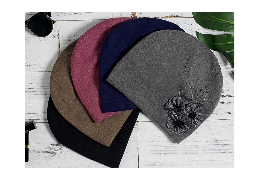 2018 Autumn Female Beanie Bonnet With Rhinestone Hats Three Flowers Caps Knitted Cotton For Women Warm Beanies Slouchy Skullies (4)