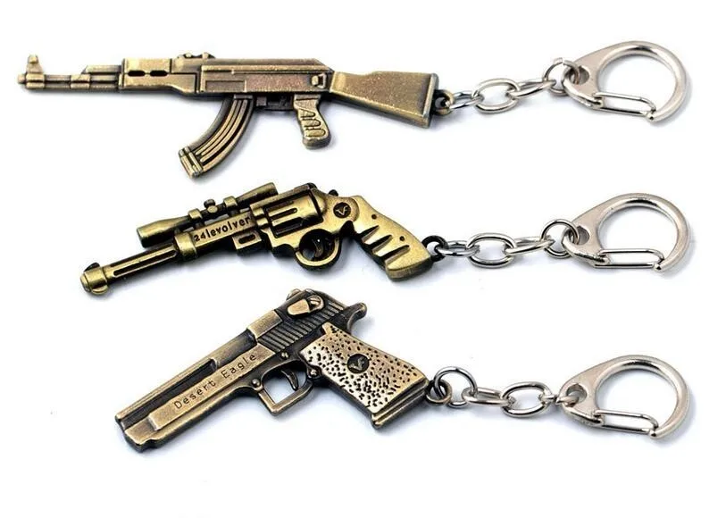 100pcs/Lot CSGO Gun Keychain AK47 Guns Key Chain M4A1 Gun Keyring CF