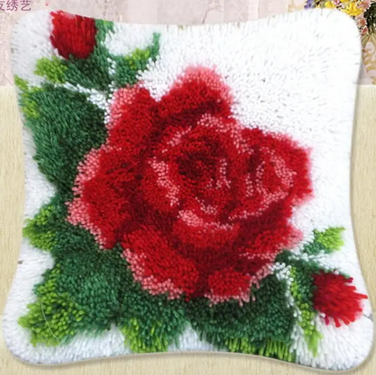 

diy handkerchief knitted carpet unfinished pillow embroidery carpet free shipping Latch Hook Hold pillow flowers The rose