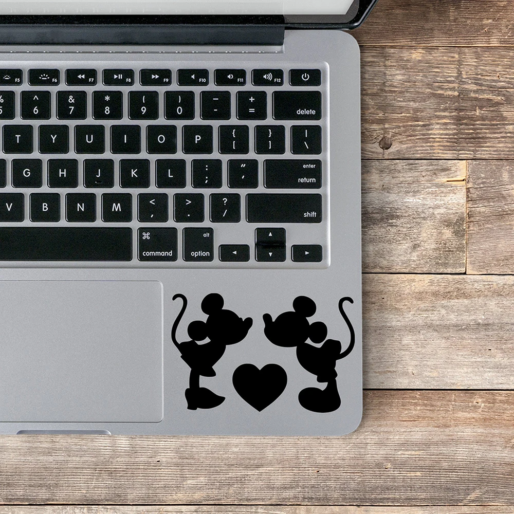 

Cartoon Laptop Decals Mickey and Minnie Kissing Heart Vinyl Wall Stickers Home Decoration Cute Removable Decor Mural D819