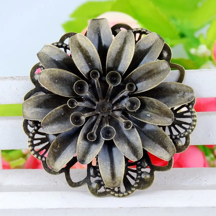 

MIAOCHI Retail 2Pcs Antique Bronze Filigree Flower Embellishment Metal Crafts Gift Decoration DIY Findings 4.8cm F0473