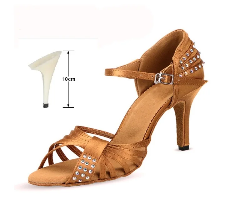 Product Authenticity Guarantee Cheap range Fashion merchandise Women