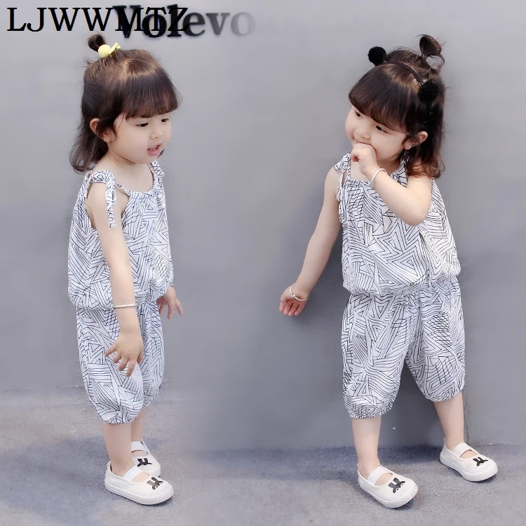 LJWWMTZ 2018 summer small and medium-sized girls geometric pattern sleeveless suit baby strap two-piece J18171 | Детская одежда и