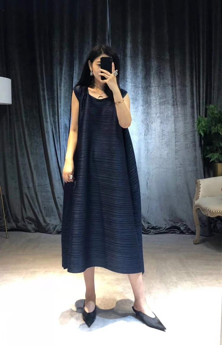 Changpleat летние новые женские платья без рукавов Miyak плиссированные Модные свободные большие размеры ТРАПЕЦИЕВИДНОЕ однотонное женское платье