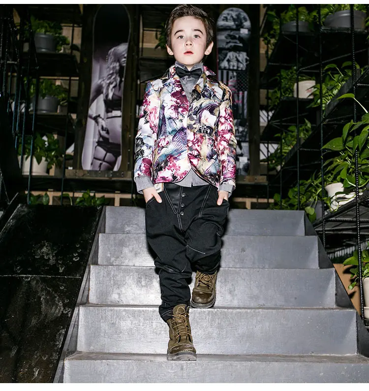 Desgaste das Crianças Novo do Menino Flor de Alta Marca Jaqueta Moda Terno Qualidade Temporada Primavera Tamanho 120 130 140 150 160 2022 3 High Quality Mamãe e Bebê
