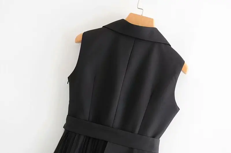 10860931670_1855766486