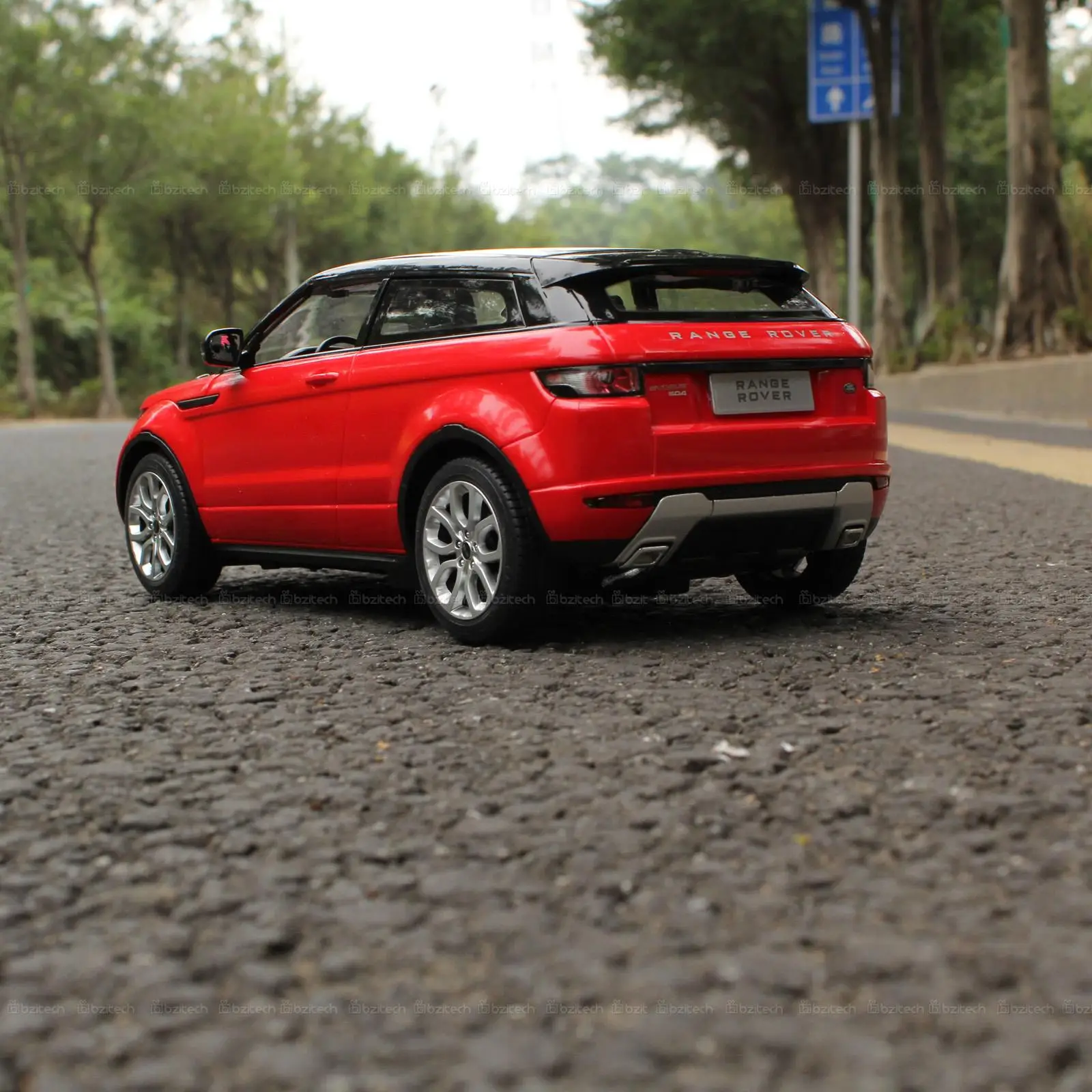 hot wheels range rover evoque