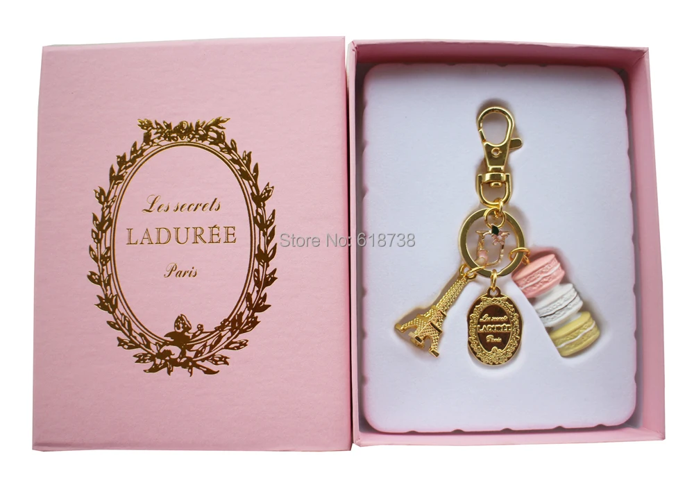 2015 New Macaroon keychain with U letter-gift box.jpg