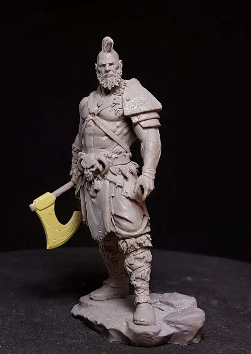 

1/24 Scale Resin Figure Axeman 75mm