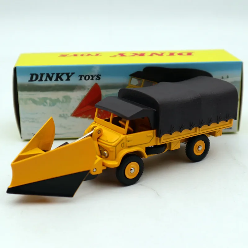 Snowplow unimog mercedes-Benz ref 567 at 1/50 dinky toys atlas