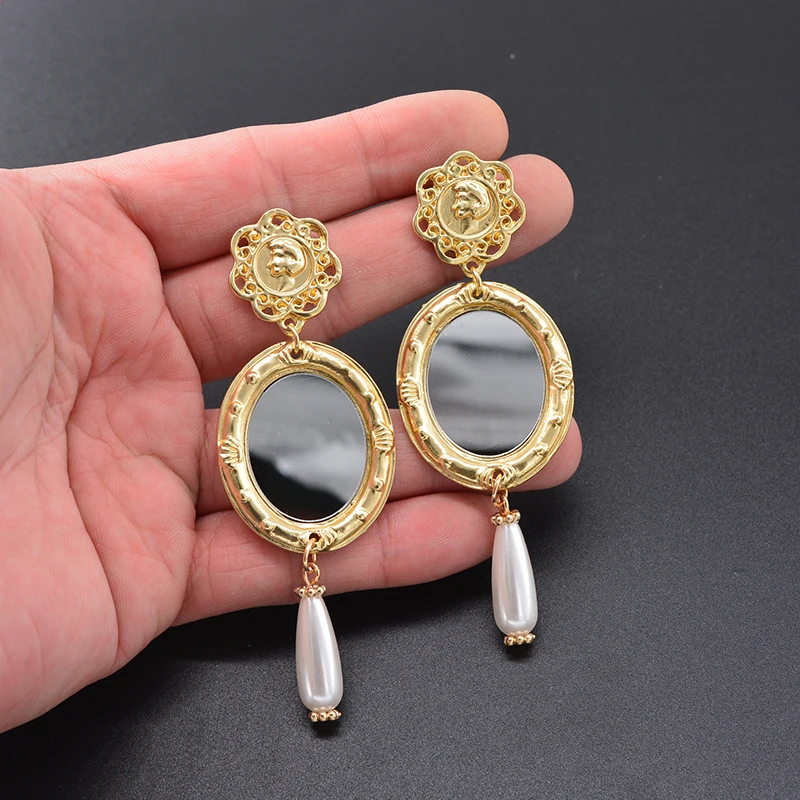 

2019 New Design Baroque Retro Style Statement Crystals Vintage Long Drop Earrings For Women Fashion Temperament Party Charm Big