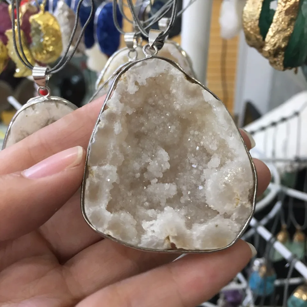 

Natural Agate Geode Slice Quartz Electroplated Cluster Crystal Points pendant