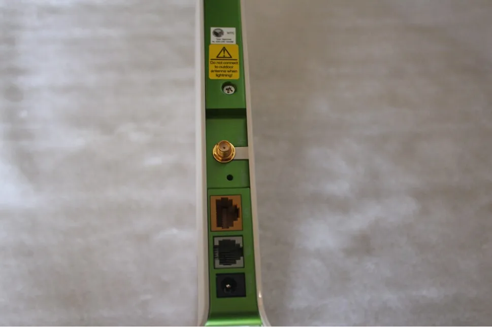 Huawei-Echolife-BM622i-WiMAX-CPE-Huawei-BM622-Huawei-BM622m-2-496-2-596-2-5G-Wimax.jpg