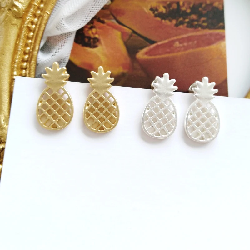 

Free Shipping Cute Pineapple Alloy Earring