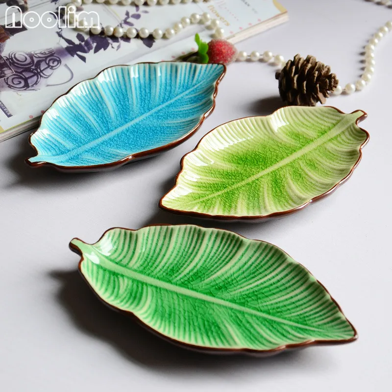

NOOLIM Banana Leaf Shape Leaf Dish Ceramic Dishes Ice Crack Glaze Lovely Sushi Dishes Tableware Small Plate Dish