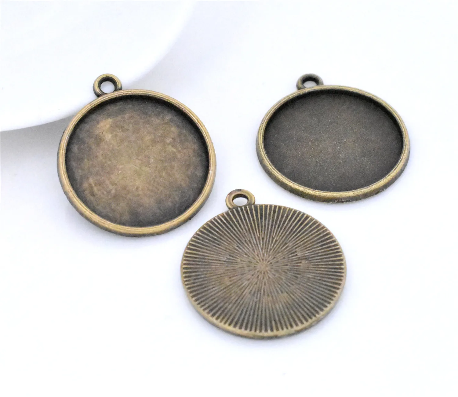 

10pcs 20mm Inner Size Antique Bronze Plated Simple Style Cabochon Base Cameo Setting Charms Pendant-A3-45