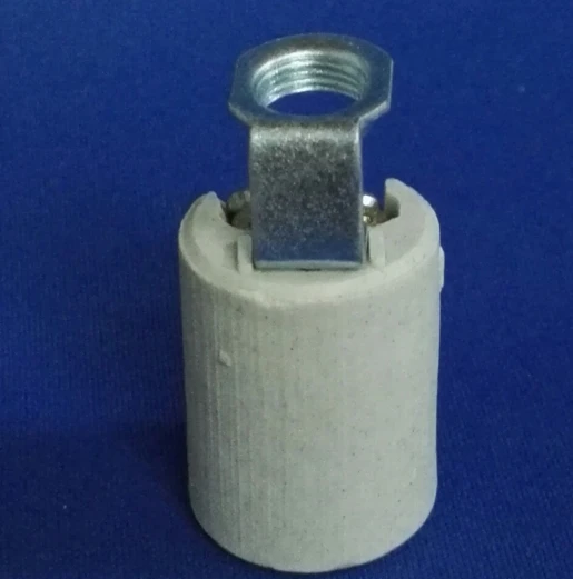 Розничная, 1 предмет, одобрено немецкой электротехнической асоциацией UL CE Керамика E17 держатель лампы база для светодиодных лампочек