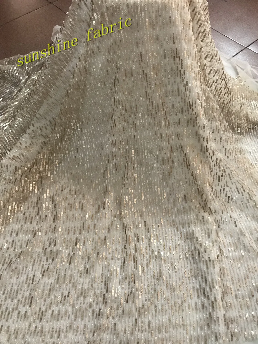 

Glod lace fabric guangzhou bridal tulle lace fabrics with sequins chantilly lace fabric in dubai for wedding dress J