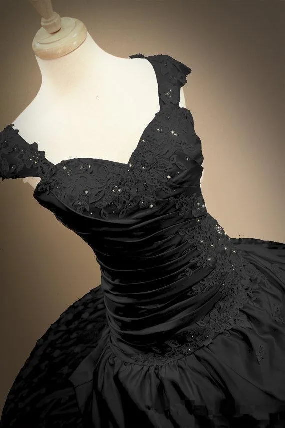 Черное Атласное Бальное Платье, готическое свадебное платье, Милое Свадебное платье с коротким рукавом и аппликацией из кружевных бусин на шнуровке с часовым шлейфом