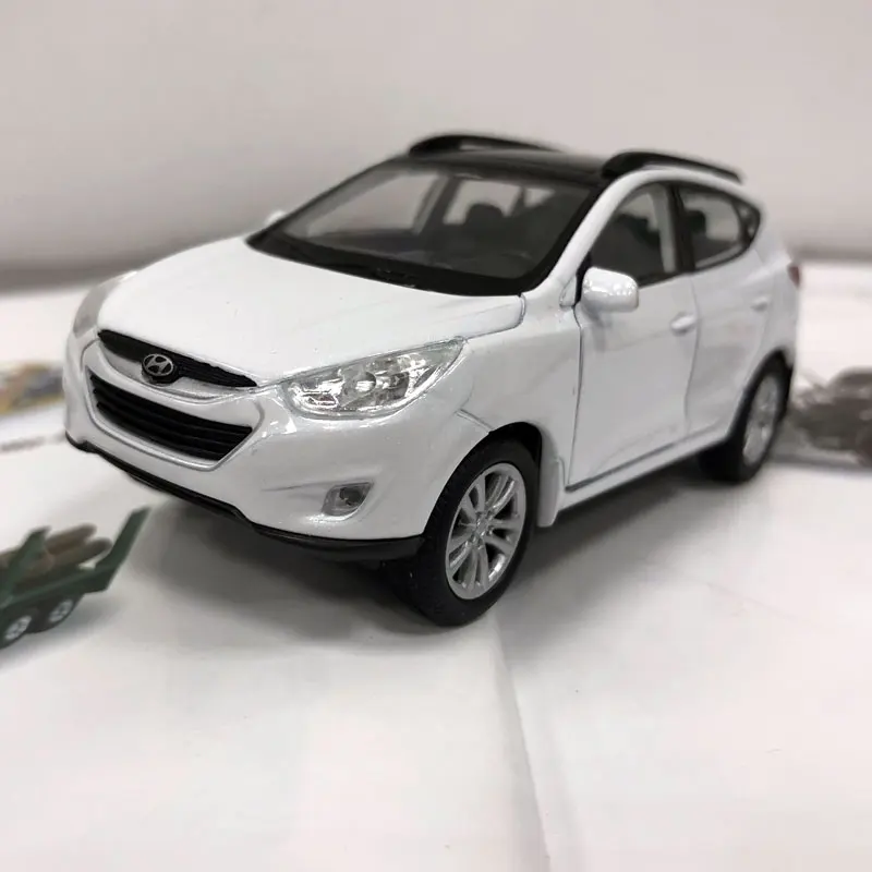 WELLY 1/36 масштабная модель автомобиля игрушки Корея hyundai Tucson ix35 SUV литая модель металлическая модель автомобиля для подарка/детей/коллекции