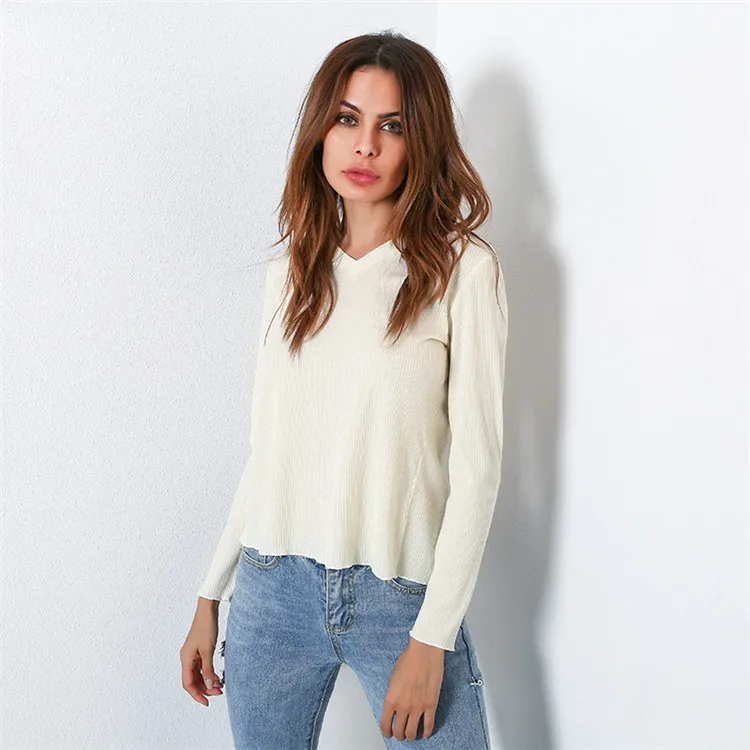 autumn women T shirt long sleeve photos by cellphone