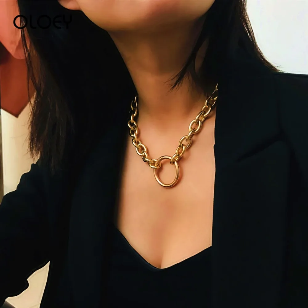 

OLOEY Fashion Punk Metal Necklaces Women's Simple Geometric Circle Pendants Necklace Female Exaggerated Retro Party Jewelry Gift