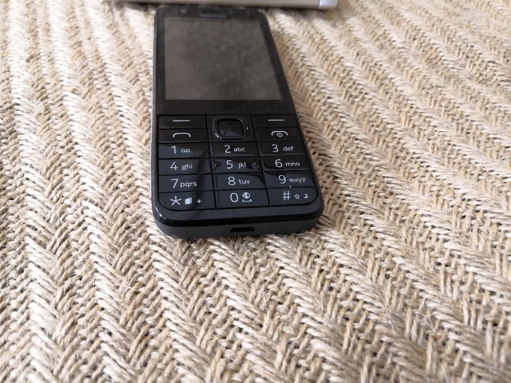 Nokia 230 разблокированный GSM 2,8 дюймов две sim-карты и одна карта 2MP QWERTY клавиатура английский Восстановленный мобильный телефон