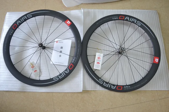 Cheap free shipping carbon wheesl DAIRS  50mm wheels  700C clincher wheels  DAIRS  bike wheels bicycle wheels