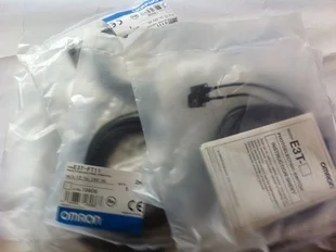 

Free shipping New OMRON photoelectric sensor E3T-FT14