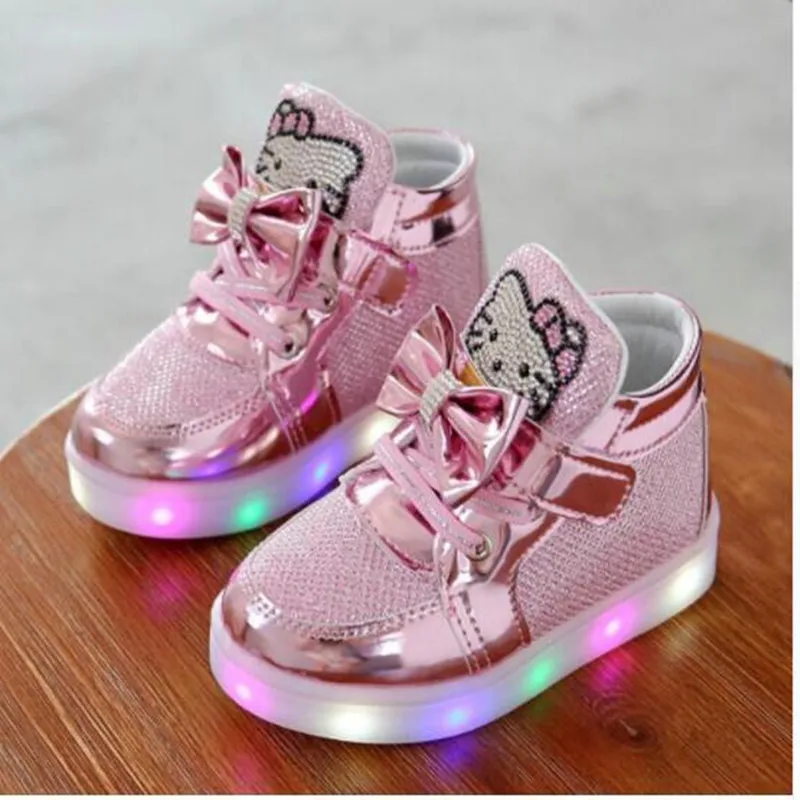 

KT Cats Child Luminous Sneakers 2018 New Brand Rhinestone footwear kids LED Flashing Boot for Baby girls Casual Shoes with light
