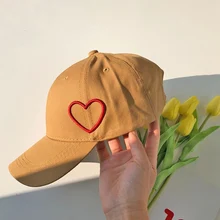 Бейсбольная кепка в повседневном стиле с вышивкой в виде сердечек и бантиков, хлопковая шапка, головной убор, спортивная одежда для любителей спорта на открытом воздухе