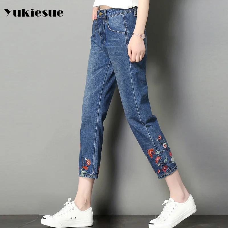 Женские джинсы с вышивкой высокие Васит винтажные джинсы женские свободные широкие брюки джинсы для девочек бойфренд плюс размер - Цвет: Dark blue
