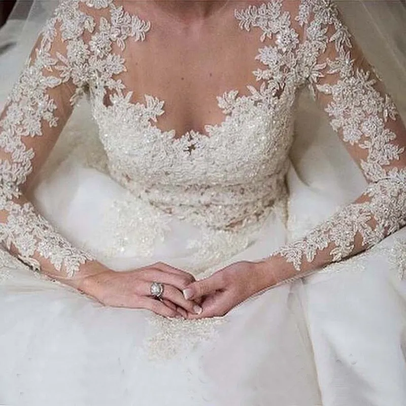 2016-Princess-Fashion-White-Ivory-Lace-Illusion-Beaded-Long-Sleeves-Bride-Dress-Sexy-Back-Ball-Gown (4)
