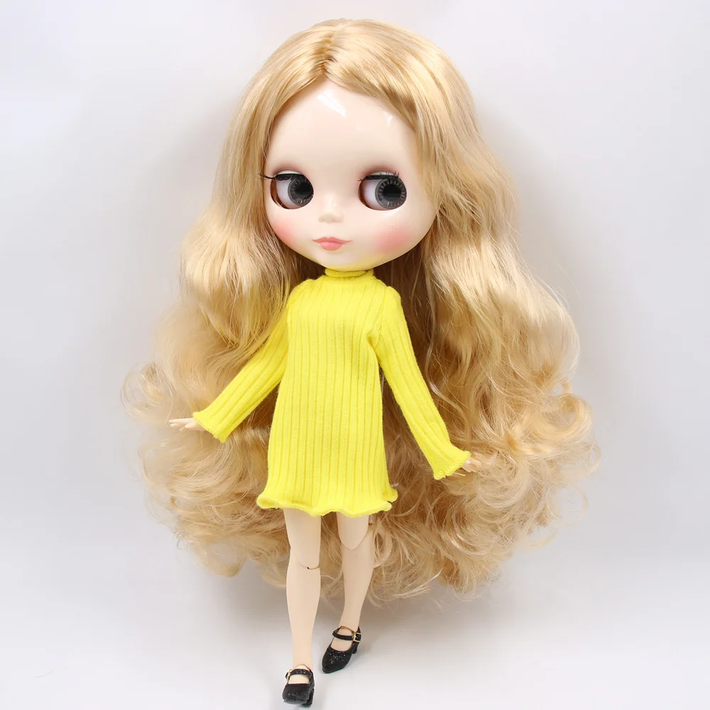Sofia – Premium Custom Neo Blythe Doll with Blonde Hair, White Skin & Shiny Cute Face 3
