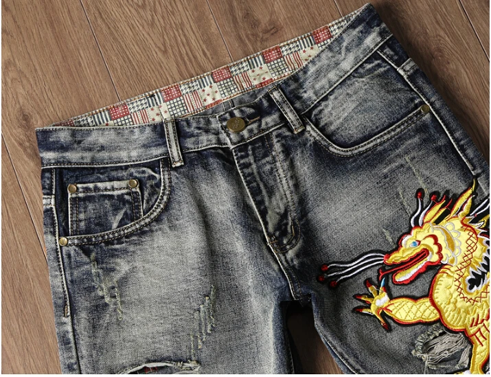 Весна и осень европейский дизайн джинсы Для мужчин дракон вышивка тонкие прямые брюки отверстие серый G985
