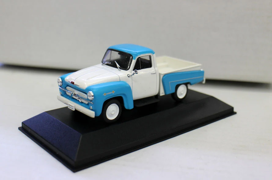 

1/43 alloy car model 3100 PICKUP 1958 Collection model