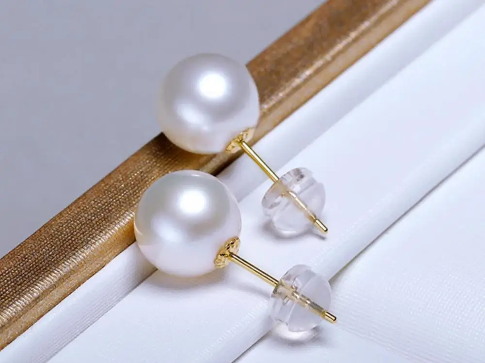 

charming pair of 10-11mm south sea round white pearl earring 18k