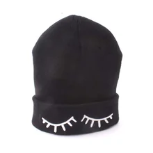 Модные зимние шапки бини для женщин забавные глаза крючком Вязаные Skullies теплые шапки женские вязаные Стильные Шапки