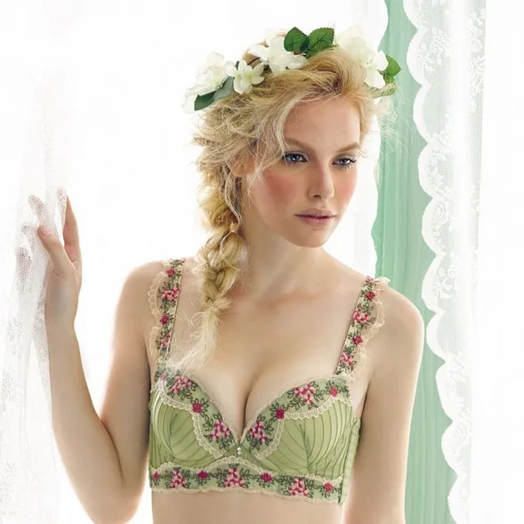 

Lingerie underwear sets fashion ballet ice green flower lace embroidery Push Up Four Hook-and-eye sexy women bra and briefs set