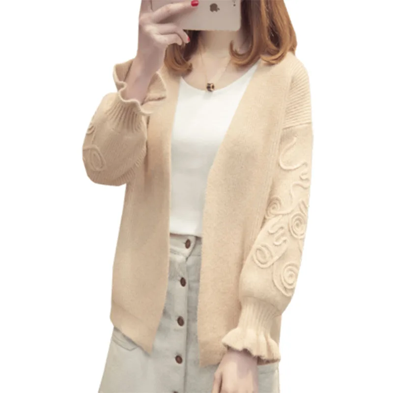 #Special Offers 2018 New Spring Autumn Women Butterfly Sleeve V-Neck Knitted Sweater Cardigan Female Embroidered Casual Knitted Outwears F541