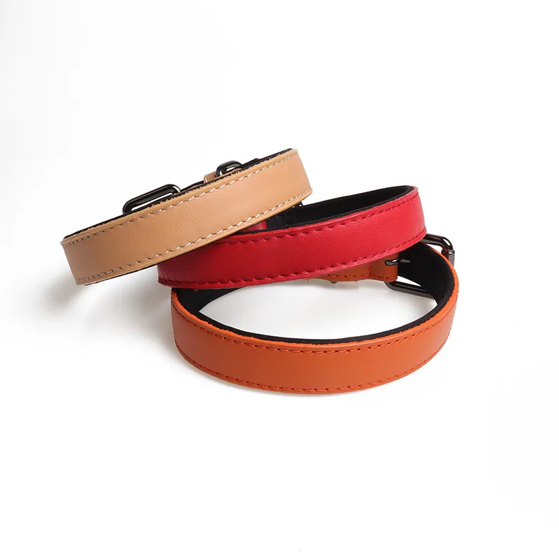 

Three Color Collars Middle Large Dog Collar Leather Adjustable Genuine Leather Collars Pet Shop Dog Acessorios AMD18060
