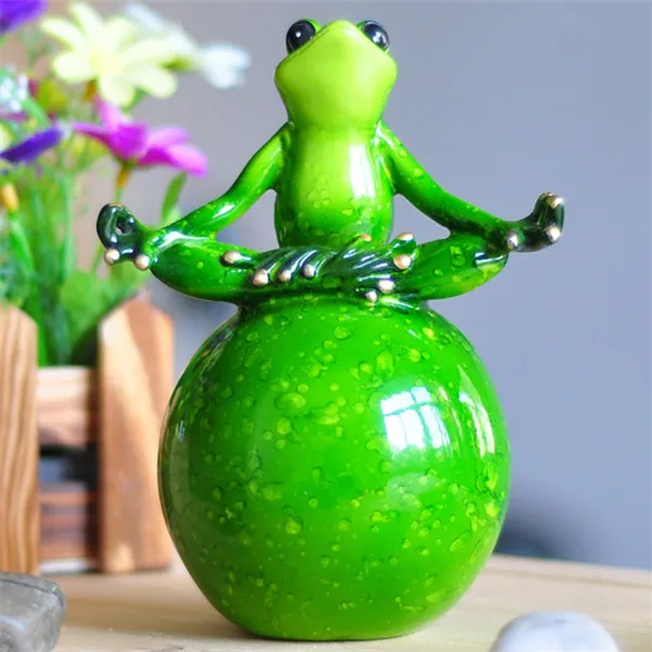 Funny Frog Family Yoga Styles Resin Toys Figures - Yoga Ball Lotus Pose