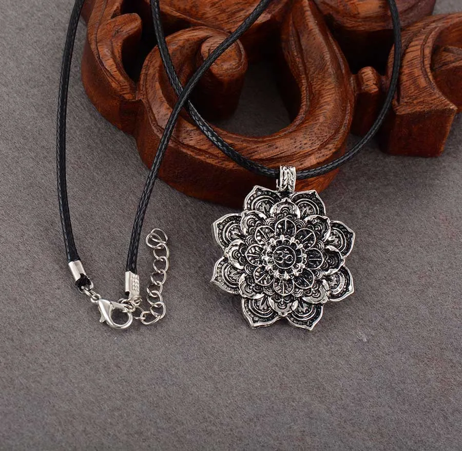 Vintage OM Mandala Amulet Lotus Meditation Pendant Necklace Spiritual Tibetan Geometry Religious Necklaces Lovers Jewelry