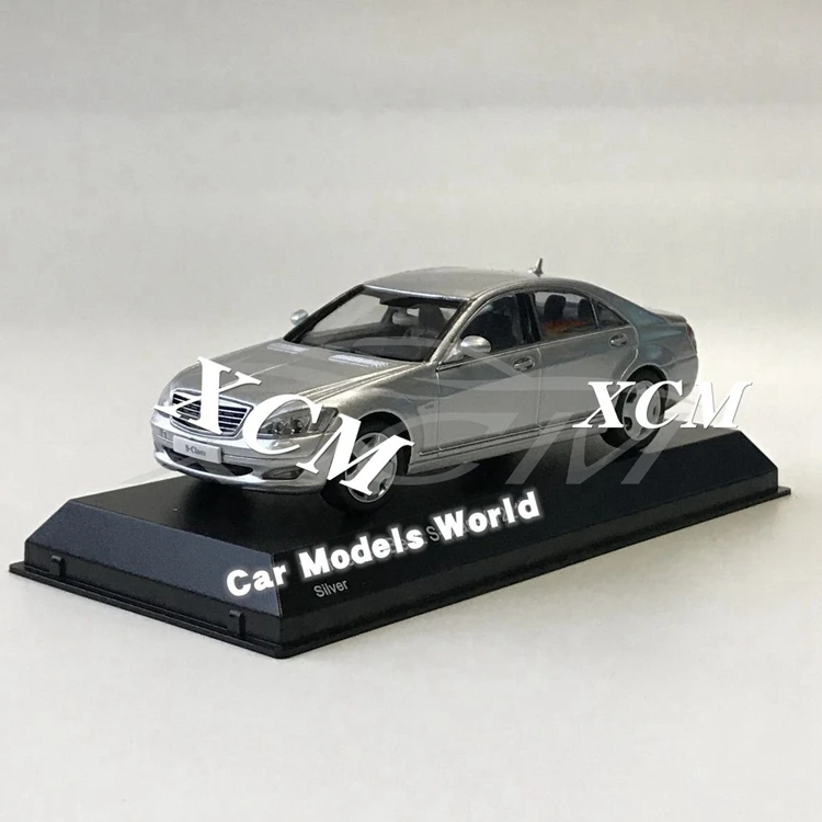 Литая модель автомобиля для Kyosho s-класса(V221) 1:43(серебро)+ маленький подарок